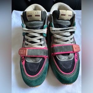 GUCCI ULTRAPACE HIGH SNEAKERS